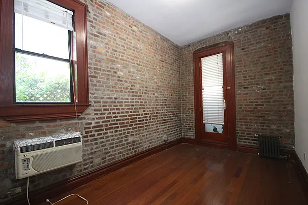 Rented by Compass | media 16