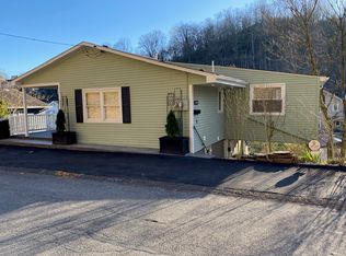 309 Run St UNIT A, Carnegie, PA 15106