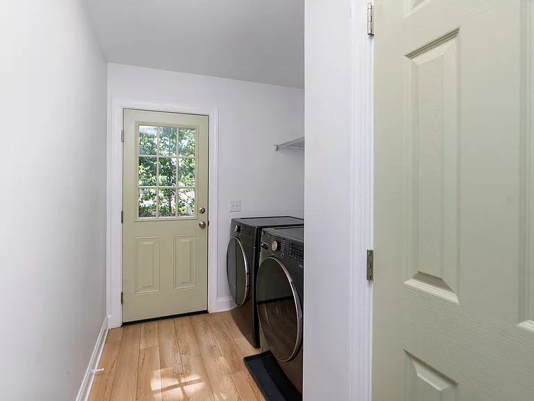 562 N Bayard Ave — Photo 12