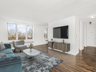 6200 Riverdale Ave APT 5A, Bronx, NY, 10471