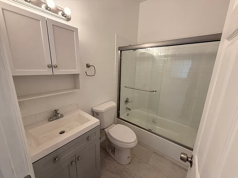 236 Sunnyside Dr #B — Photo 7