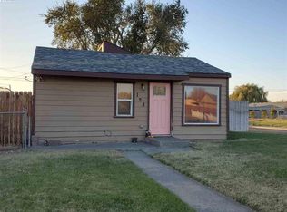 128 N Douglas Ave, Pasco, WA 99301