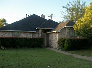 11827 Asher Ln, Balch Springs, TX 75180