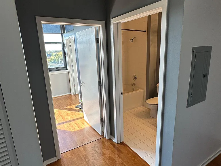 2323 W Pershing Rd #613 — Photo 7