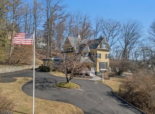 6 Egbert Ave, Morristown, NJ 07960