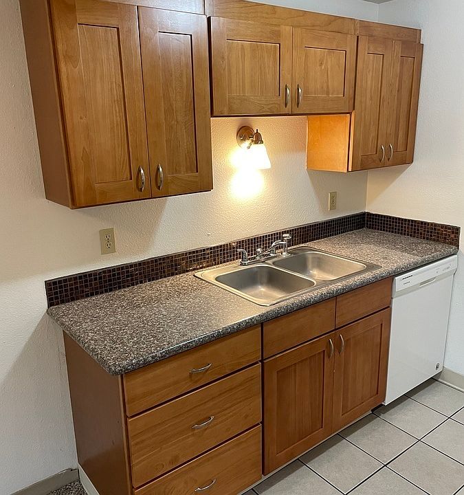 1st image of 3005 St Johns Blvd APT 21