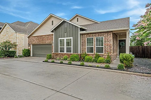 9908 Prairie House Ln Photo 1