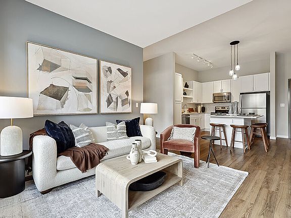 5th image of 313 Washington Ave S #1116