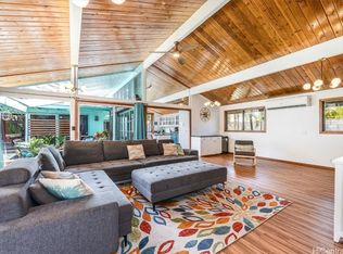 313 Kuliouou Rd, Honolulu, HI 96821