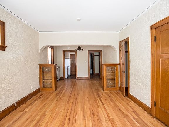 4th image of 904 E Center St #904A-1