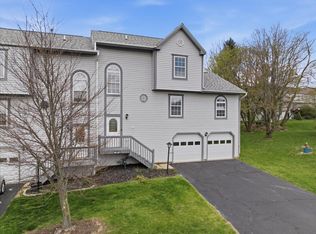 1409 Lexington Dr, Lawrence, PA 15055