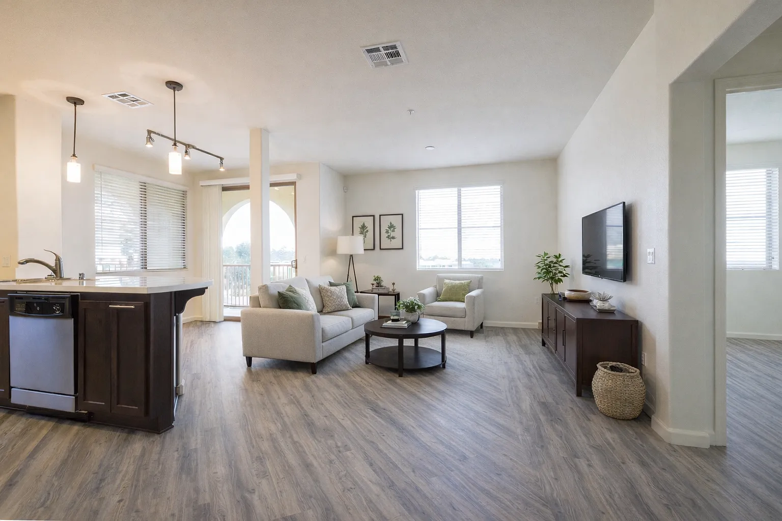 Solterra Ecoluxury Apartments — Photo 4