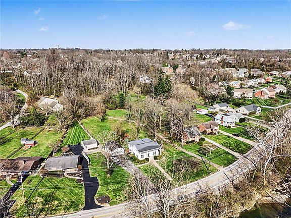 5th image of 1923 Berkshire Rd