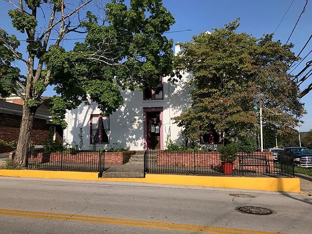 1st image of 318 Washington St