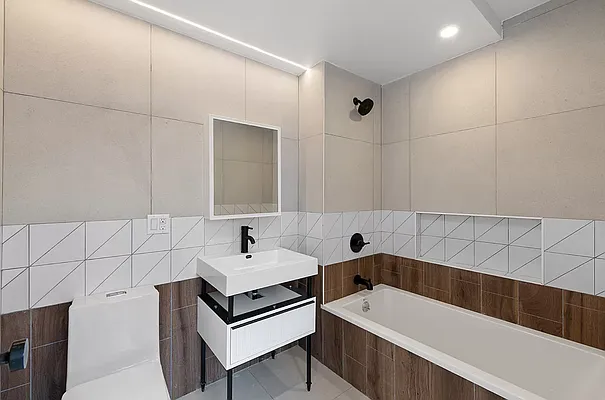 Rented by REAL New York | media 33