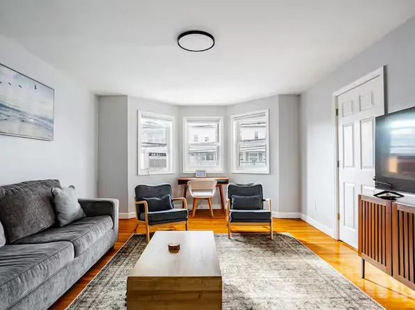 25 W 51st St Floor 1, Bayonne, NJ 07002