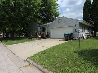 1302 S 28th St, Fort Dodge, IA 50501