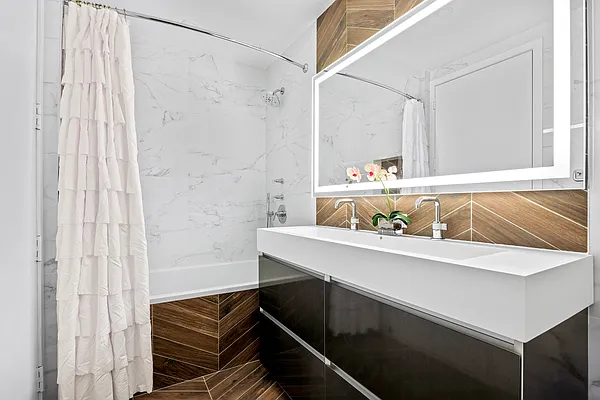 Sold by Compass | media 5