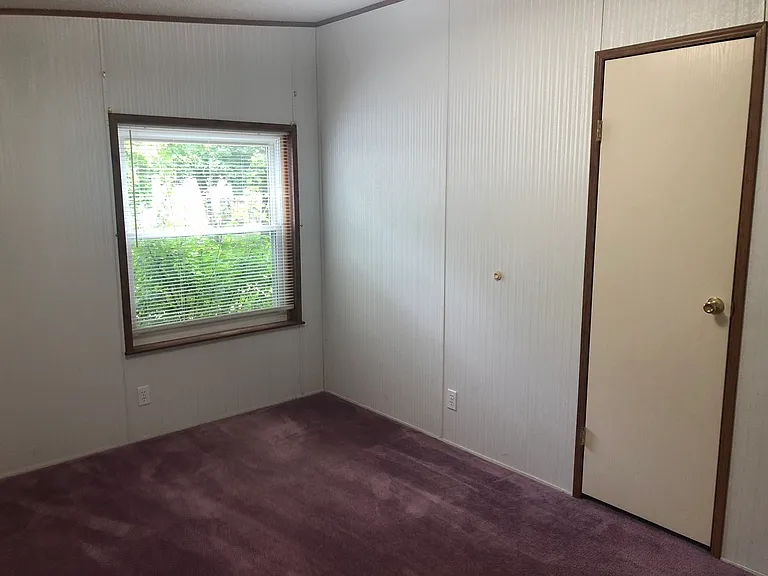 404 Crimsom King Cir #404 — Photo 21