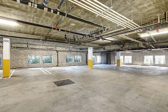 2 bed, 2.5 bath, 1312 sqft, $3,500 — Photo 2