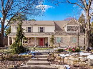 4721 Burbank Dr, Columbus, OH 43220