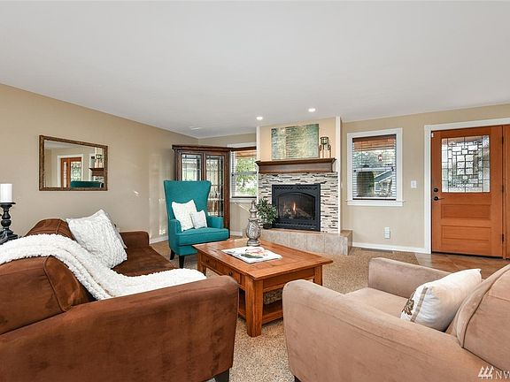 3rd image of 430 Glen Ave