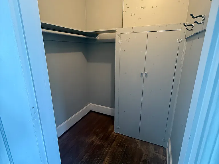 721 E High St #313 — Photo 3