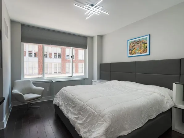 1100 Maxwell Lane image 12 of 31