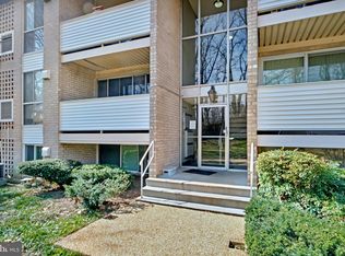 5618 Bloomfield Dr APT 103, Alexandria, VA 22312