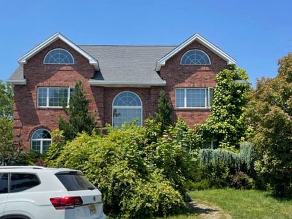 2nd image of 23 Tyndale St