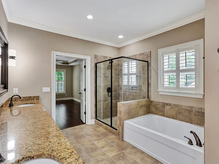 258 Silver Cypress Cir — Photo 20