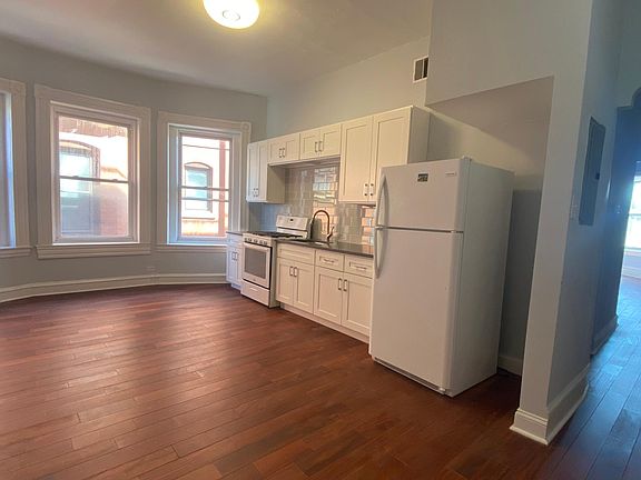 2nd image of 4224 Parkside Ave #2R