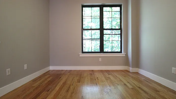 Rented by Nooklyn NYC LLC | media 22