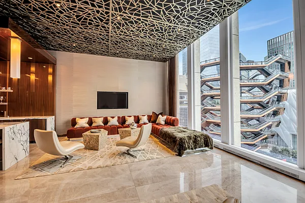 Rented by Compass | media 48