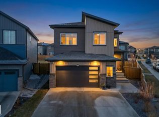 1075 Goldfinch Way NW, Edmonton, AB T5S 0R2