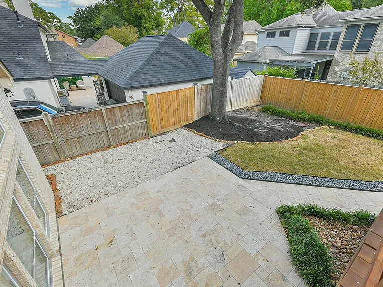 3911 Cherry Forest Dr — Photo 46