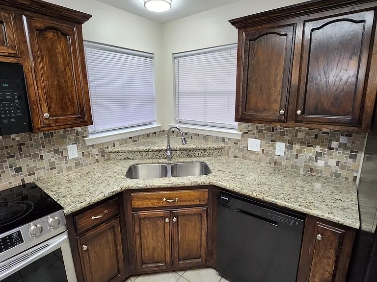 14623 Ocallaghan Ln — Photo 36