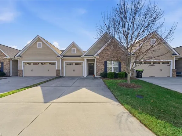 6231 Queens Gate Ct, Clemmons, NC 27012