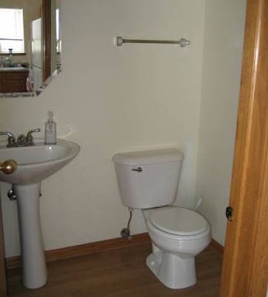 1/2 Bath