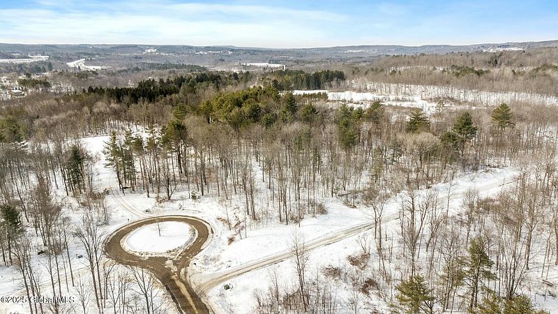 4th image of 282 Woodstone Circle