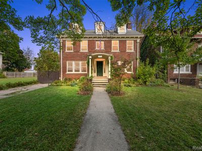 3496 Burns St, Detroit, MI, 48214