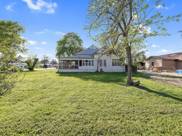 309 N Chinowth Street, Visalia, CA 93277