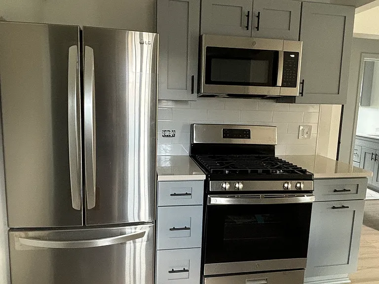222 Parkedge Ave — Photo 8