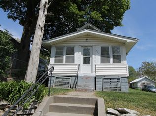 5821 S 19th St, Omaha, NE 68107