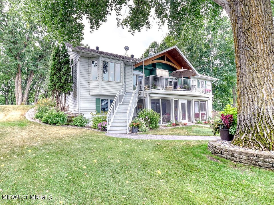 1st image of 22749 Knollwood Ln