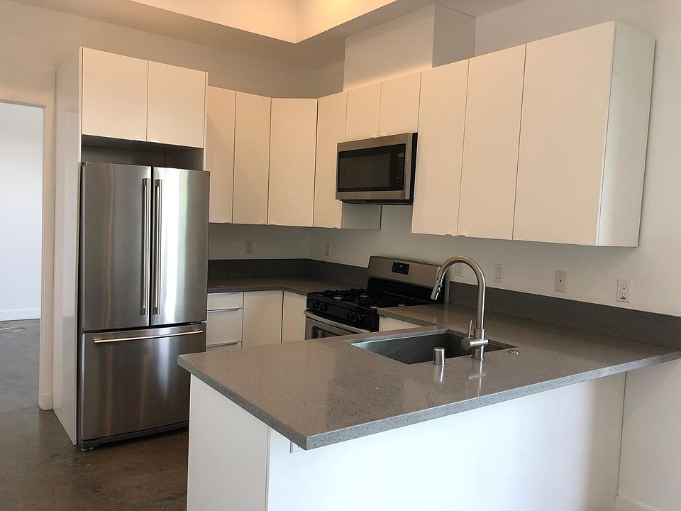 1st image of 4021 Georgia St APT 2