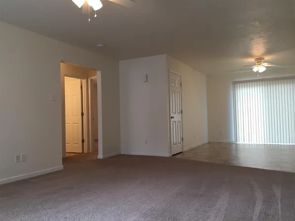 124 Jan Ln APT 1, De Soto, IL 62924