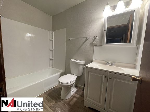 5th image of 1712-20 F St #1720-B3