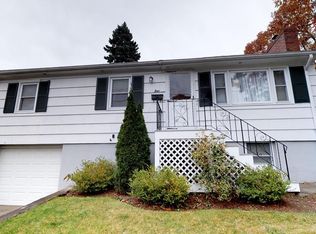4 Briar Hill Dr, Lynn, MA 01902