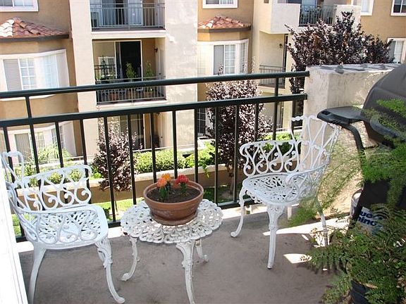 5th image of 2150 Camino De La Reina Unit 313